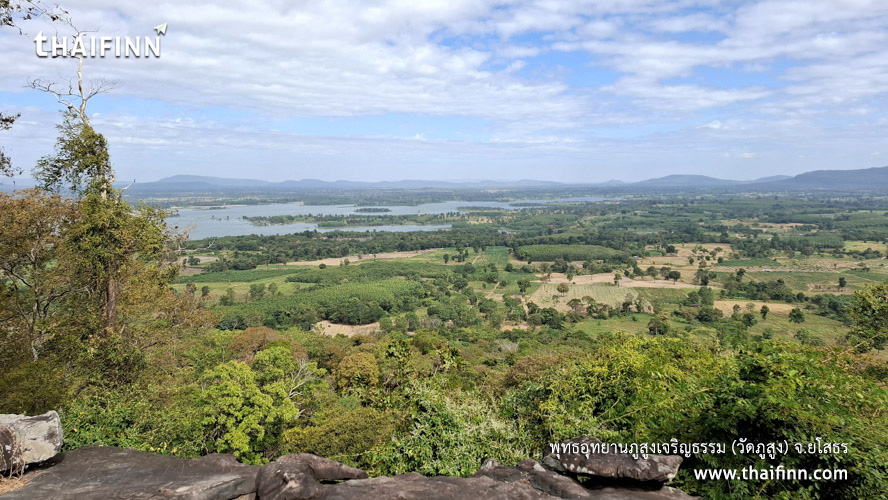 พุทธอุทยานภูสูงเจริญธรรม (วัดภูสูง) จังหวัดยโสธร